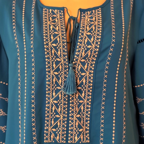 Jones New York Blue and White Embellished Bell Sleeve Tunic - Picture 2 of 10